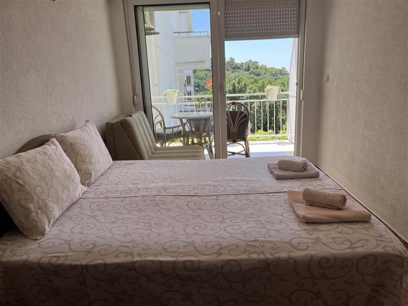 Apartmani Neda Bane Petrovac na moru Exterior foto
