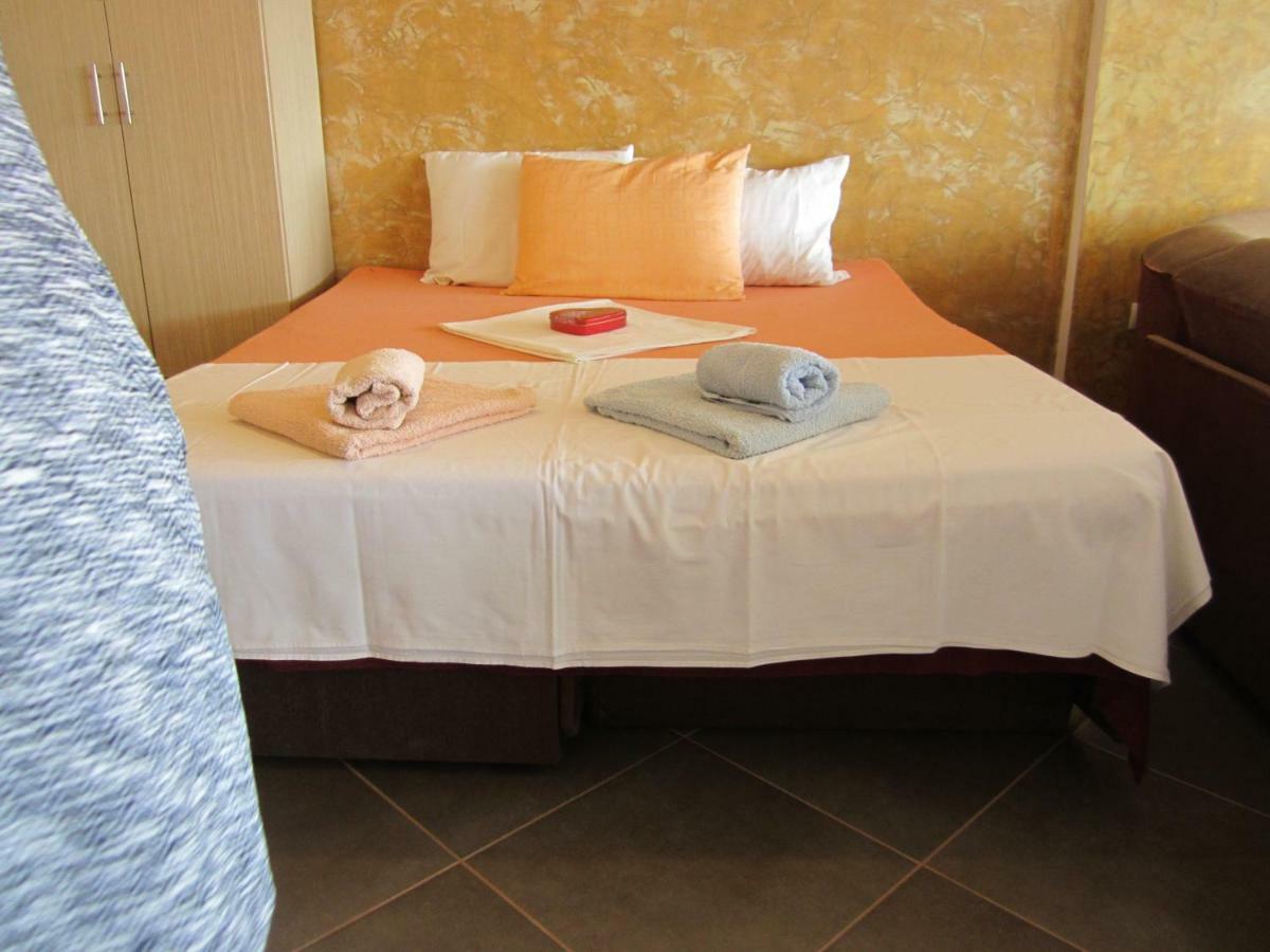 Apartmani Neda Bane Petrovac na moru Exterior foto