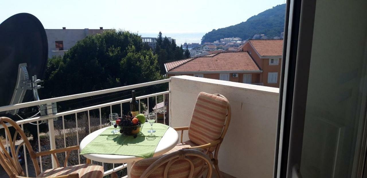 Apartmani Neda Bane Petrovac na moru Exterior foto